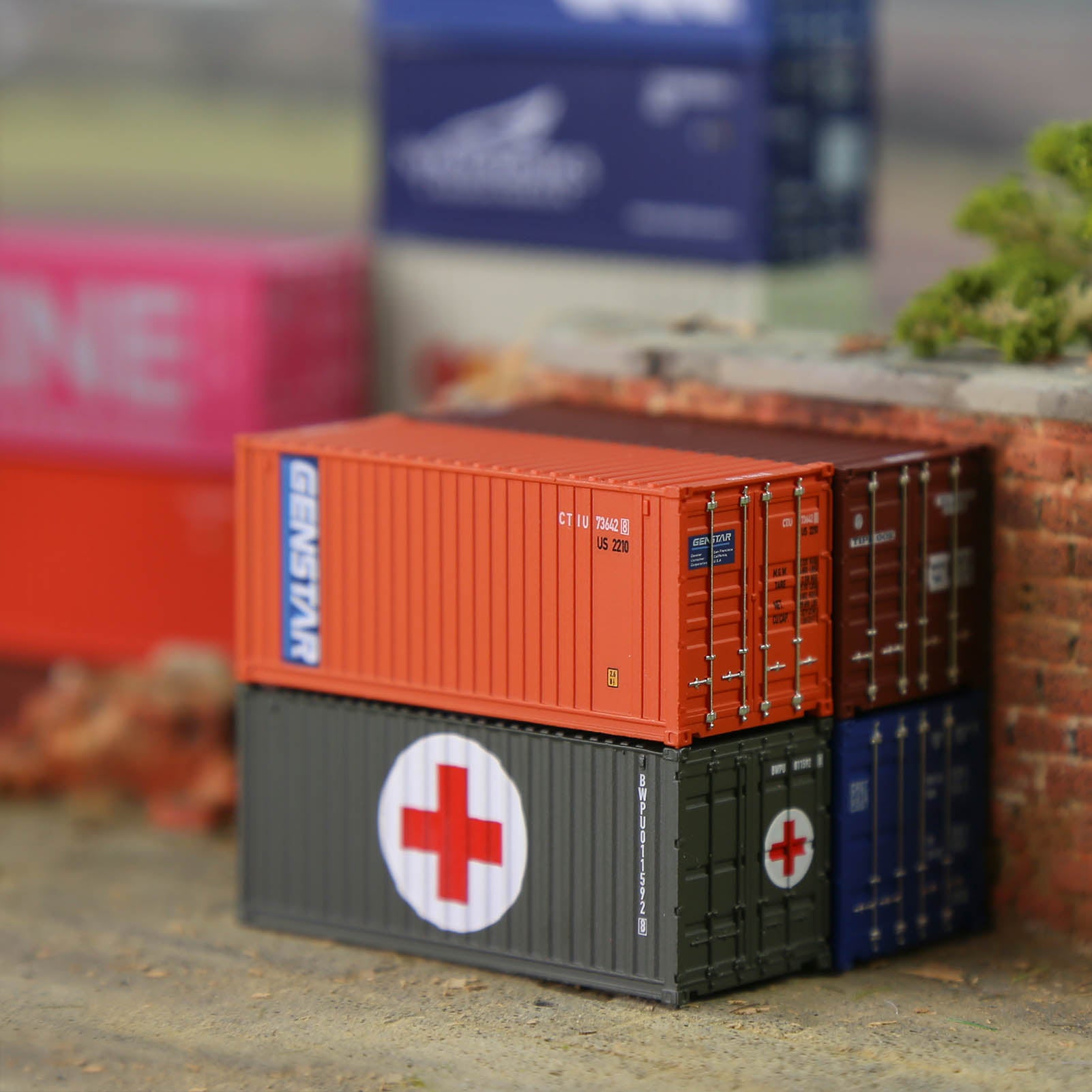 C15007 3pcs N Scale 1:160 20ft Shipping Container