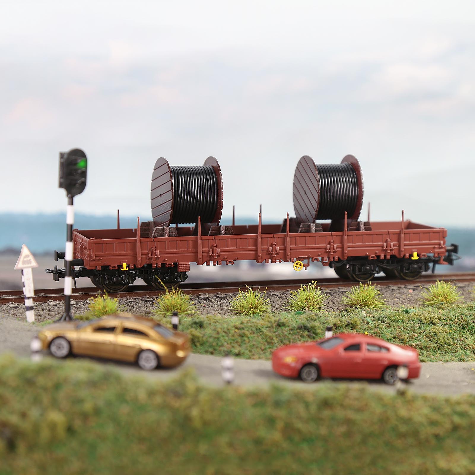 C8764 1 Unit HO Scale 1:87 40' Low-side Car Model Wagon Painted