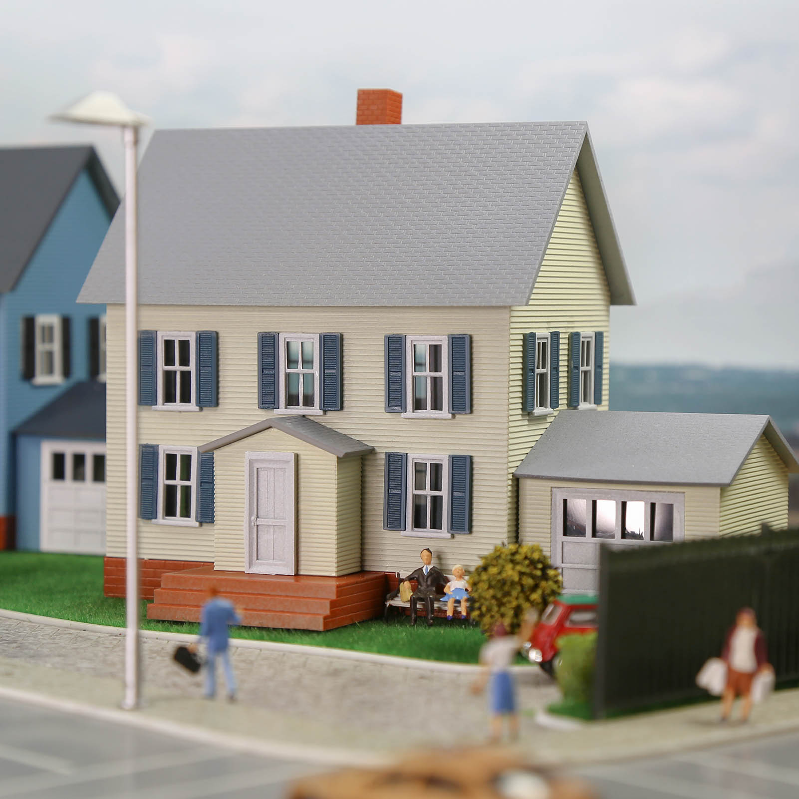JZ8705 1 Unit HO Scale 1:87 Model Village Assembled Painted House Building