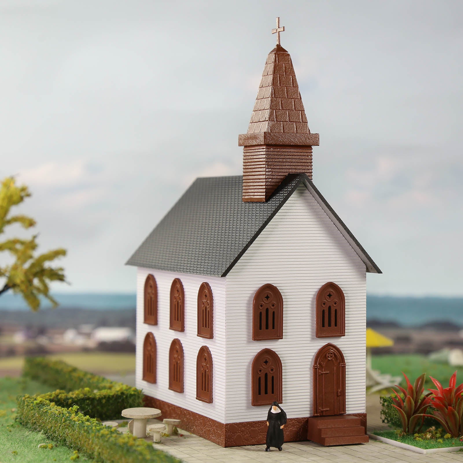 JZ8706 1 Piece HO Scale 1:87 Model Church Assembled Painted Building