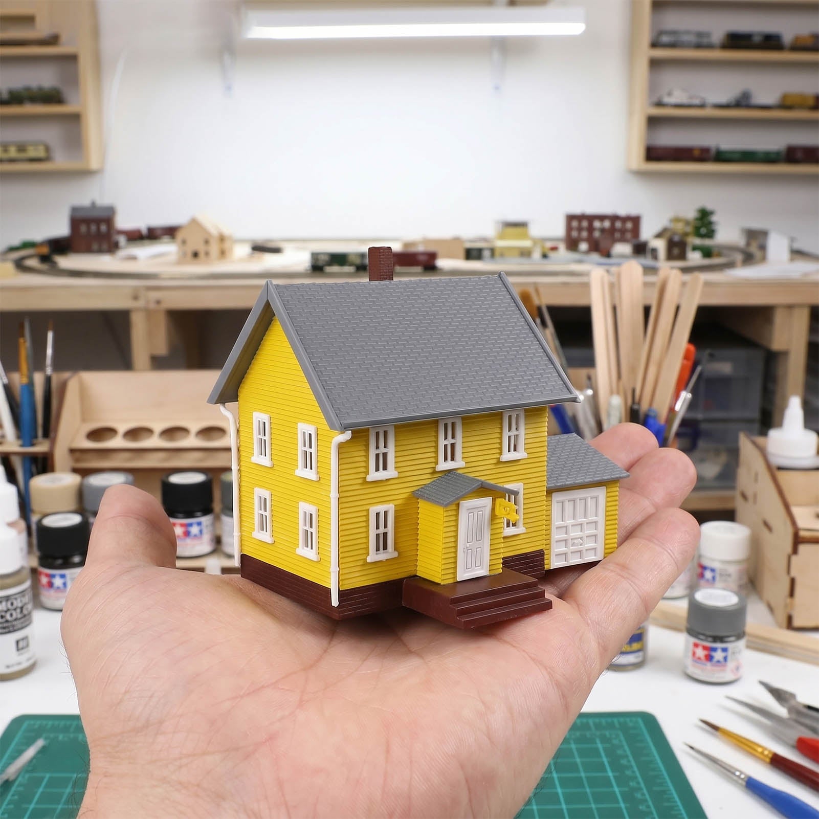 JZN5879 1 Unit N Scale 1:160 Model Dwelling House Kit Two-story with Garage for Buildings