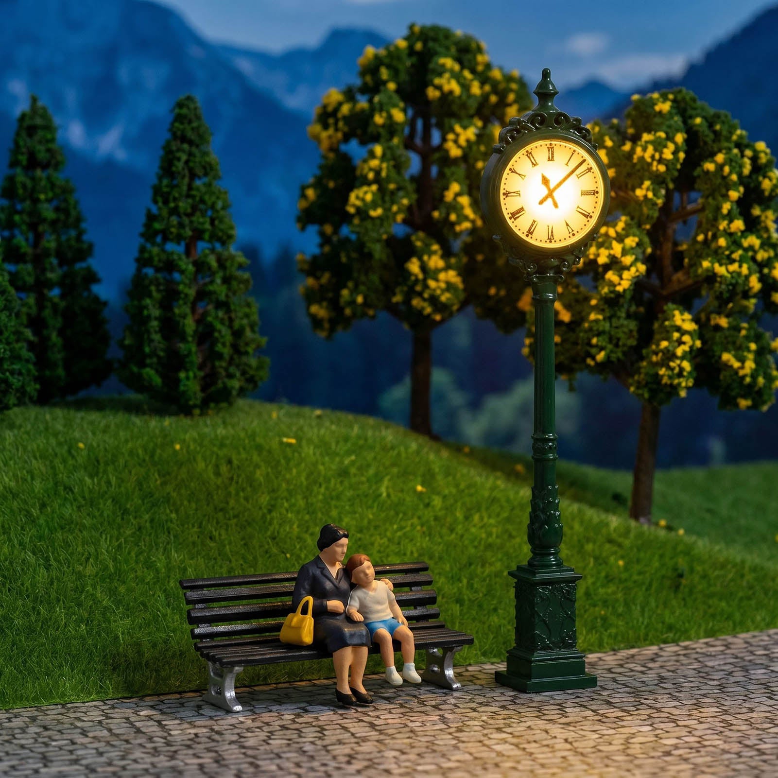 LD37 3pcs N Scale 1:160 HO Scale 1:87 Green Platform Clock Lamps Warm White LED