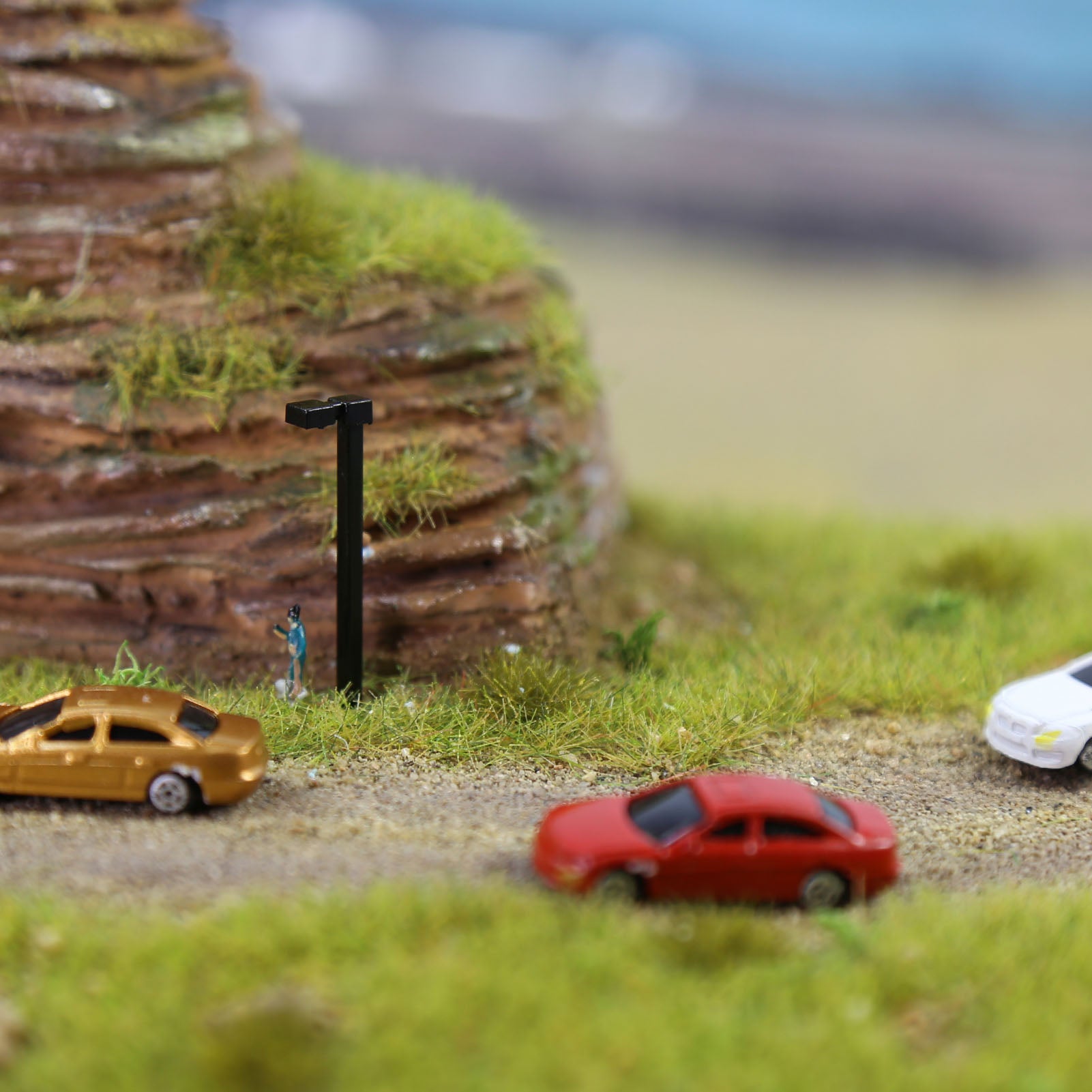 LM01 10pcs N TT HO Scale Metal Lamp Street Lights 5.9cm Black Pole LED