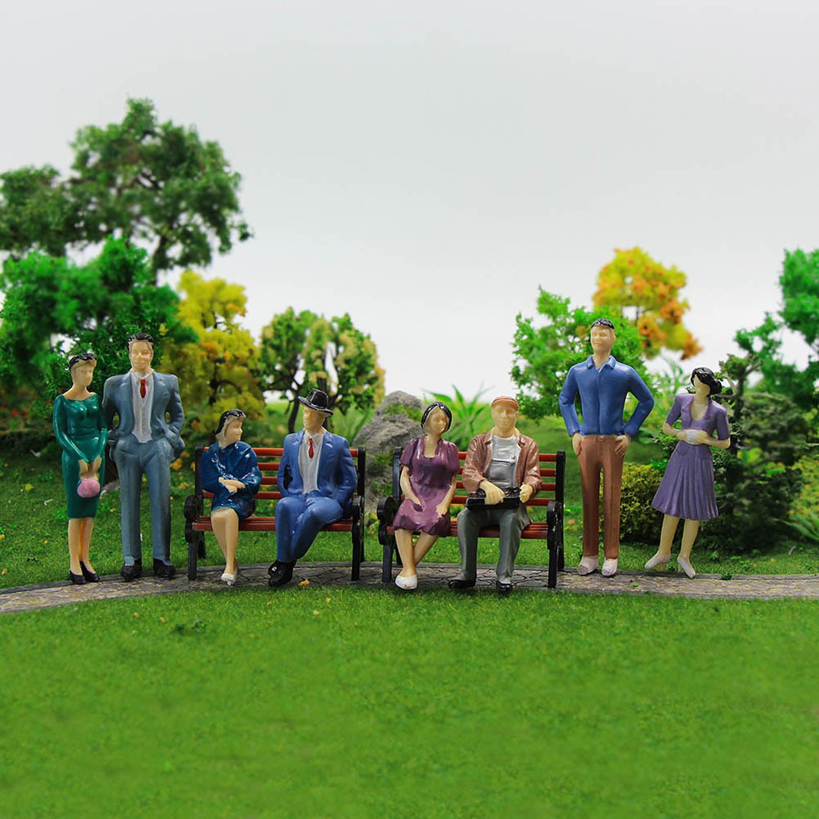 P3001 14pcs G Scale 1:30 Different Painted Figures Stanidng Sitting People Child