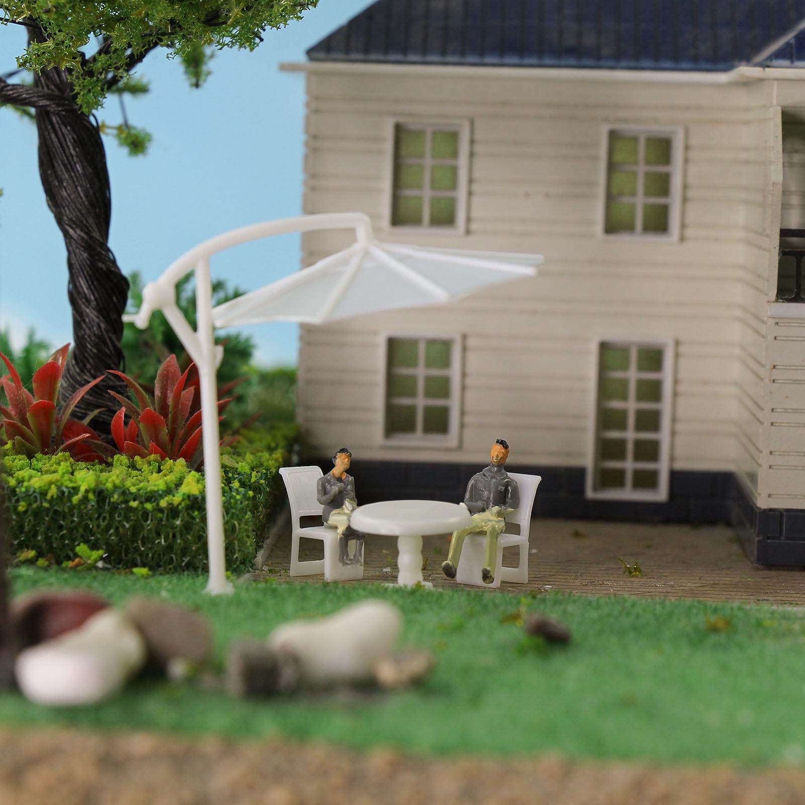 P75 100pcs HO OO Scale 1:75 Model Trains Painted Figures Standing Seated People