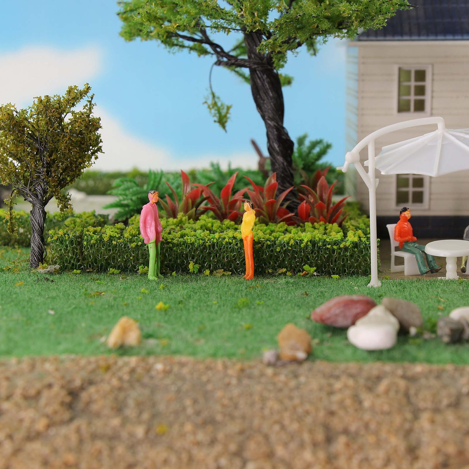 P75 100pcs HO OO Scale 1:75 Model Trains Painted Figures Standing Seated People