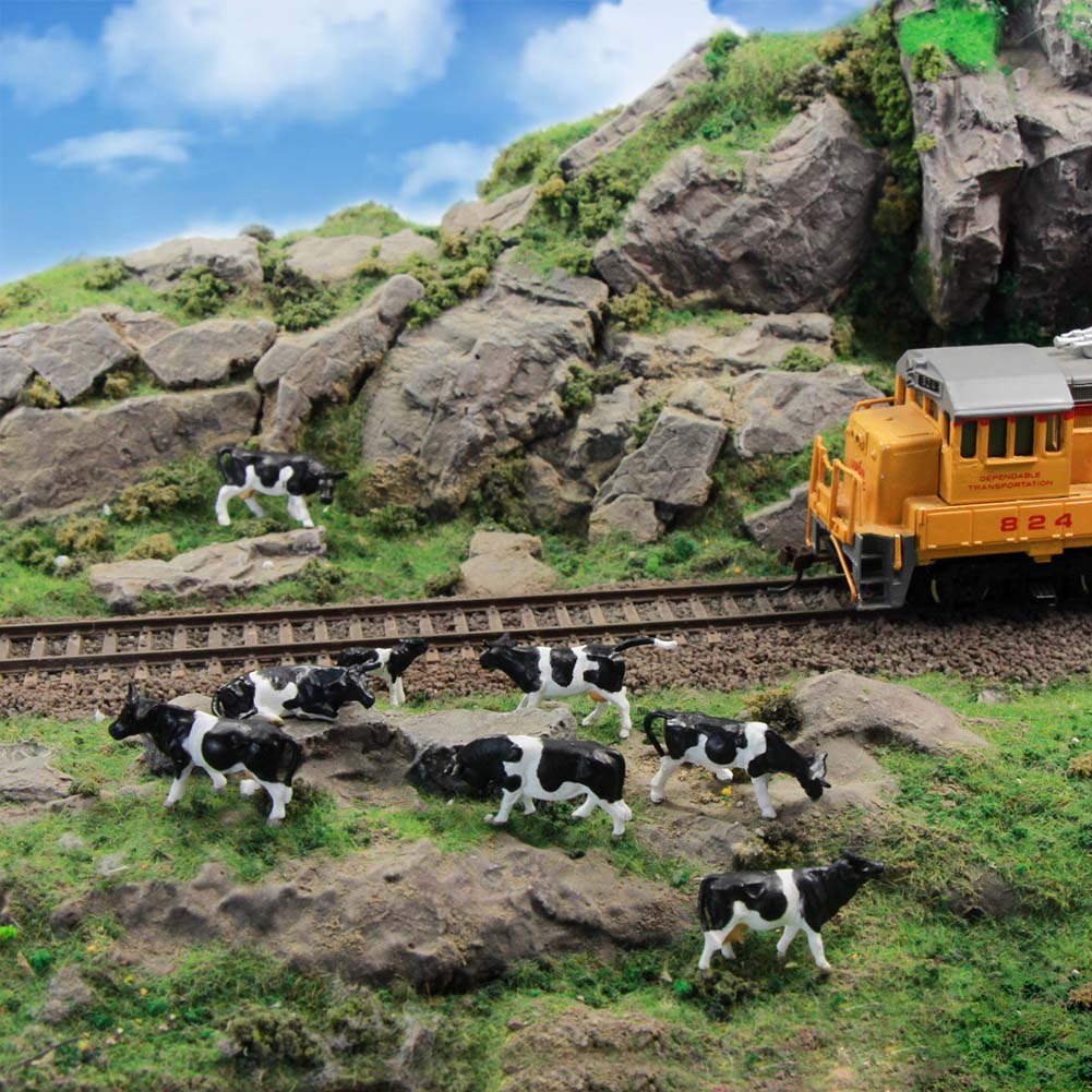 AN8704 36pcs HO Scale 1:87 Cows and Figures