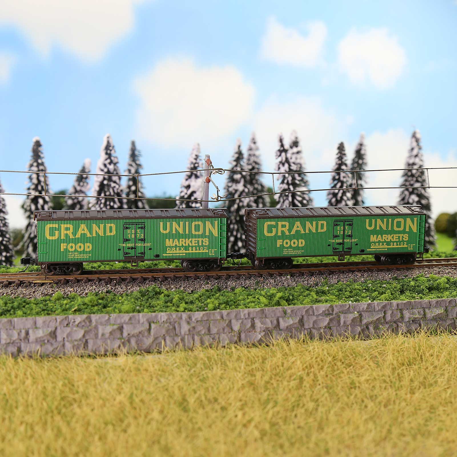 C15016 1pc N Scale 1:160 40ft Wood Side Reefer Boxcar