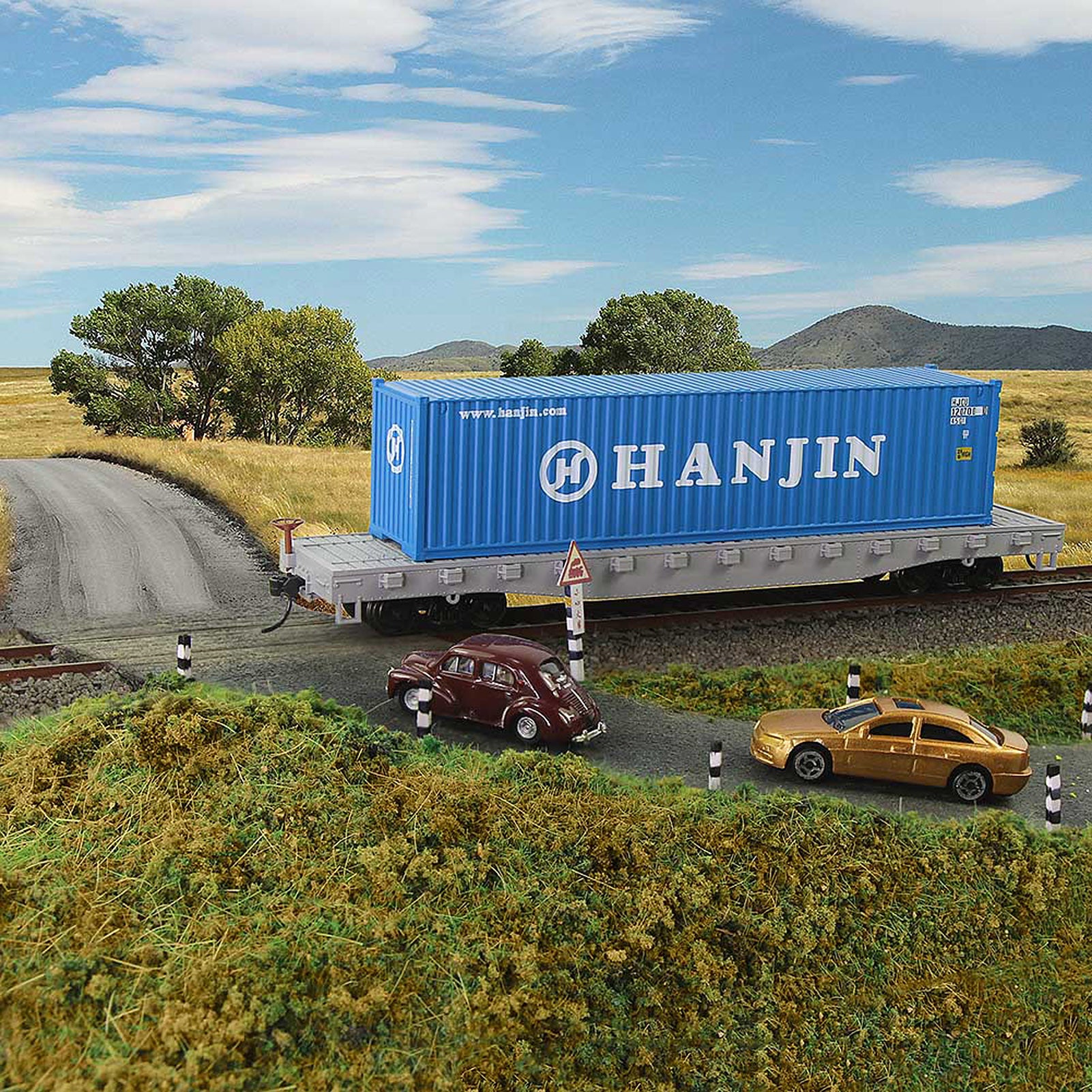 C8741 1pc HO Scale 1:87 52ft Flat Car Flatbed