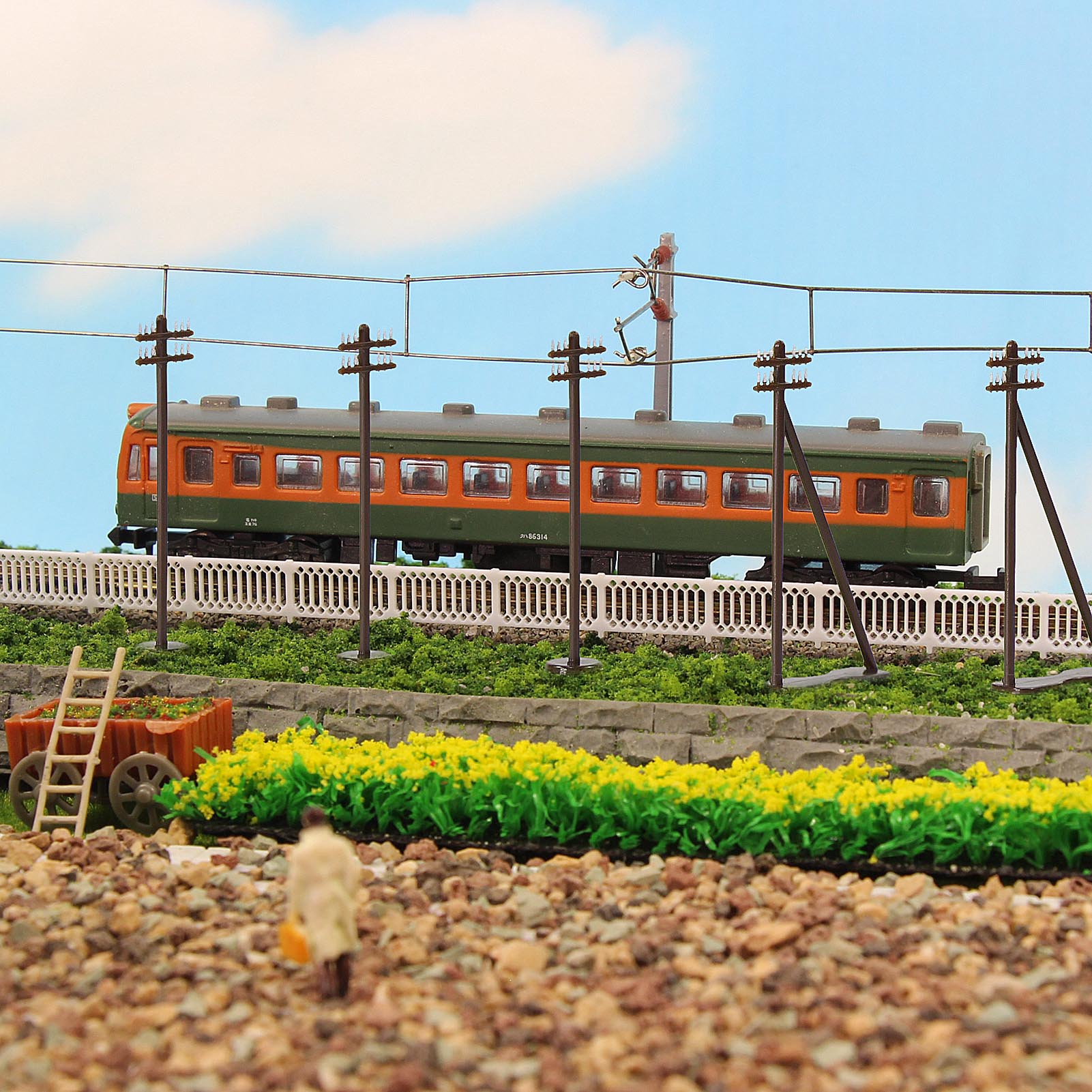 GY19150 24pcs N Scale 1:150 Power Pole Telegraph Telephone Poles