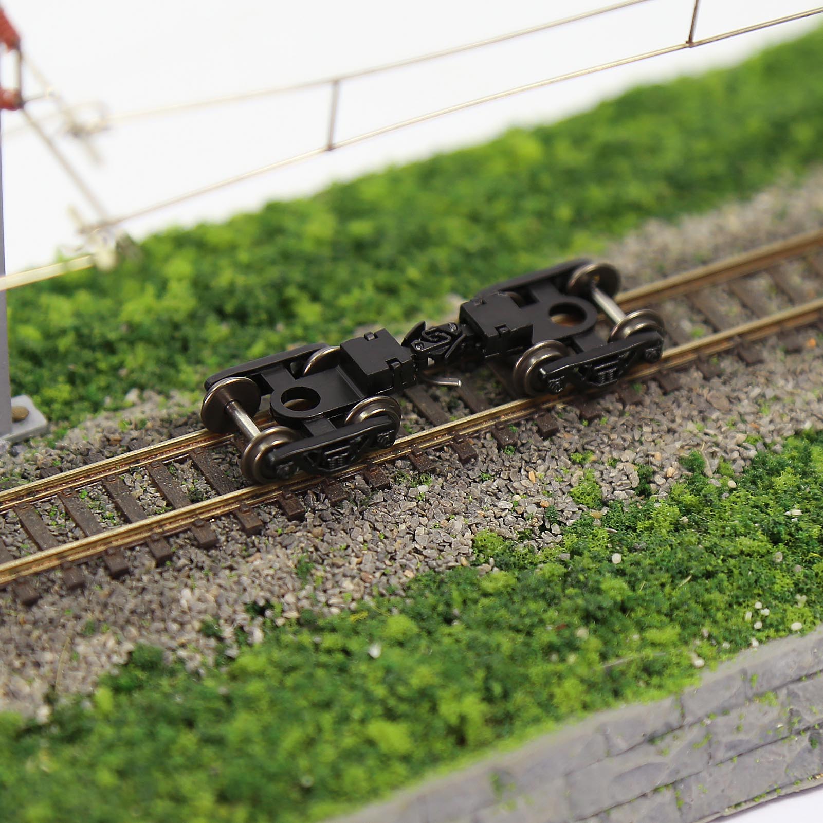 HP03150 4pcs N Scale 1:160 Bogies with 33" Metal DC Wheels Couplers