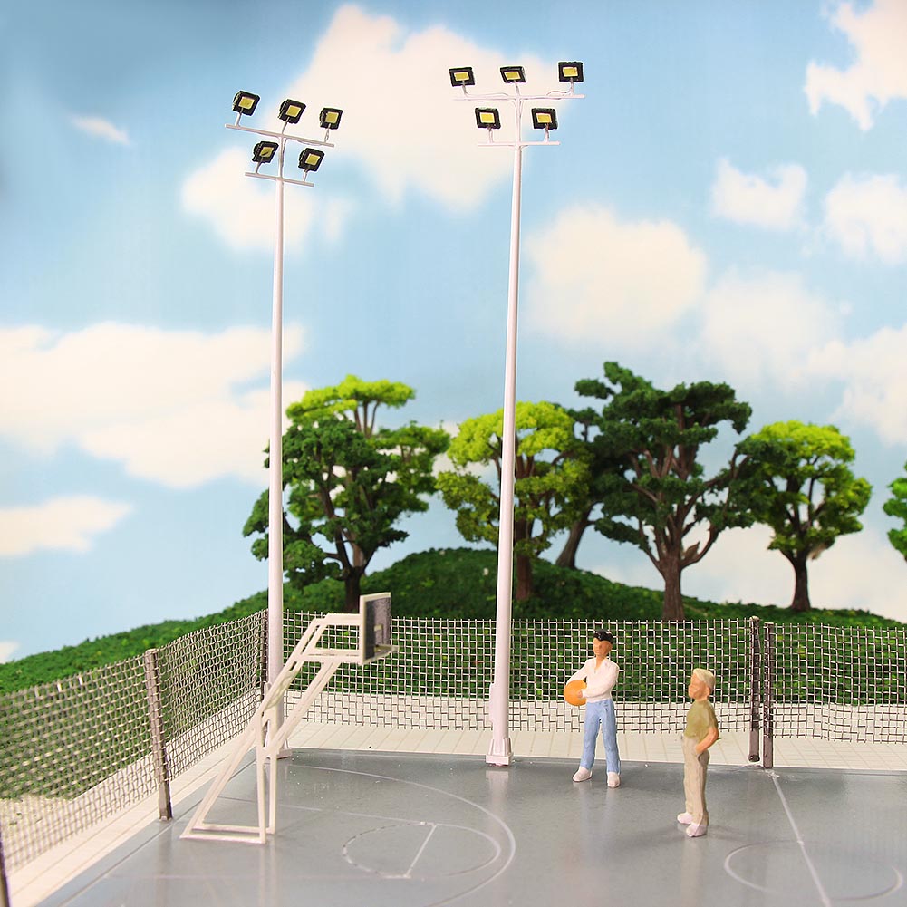 LSL14 2pcs HO N Scale Plaza Lamppost Playground Light