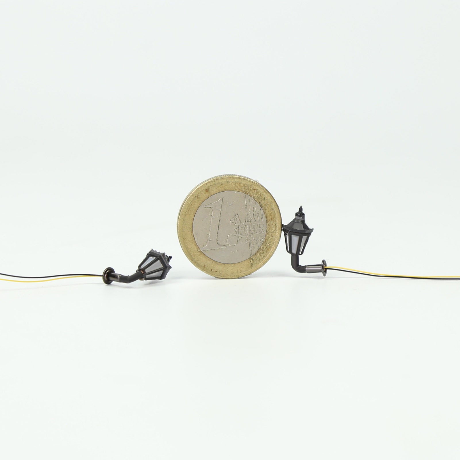 LBD06 5pcs Z/N Scale 1:200 Lamps Outdoor Wall Lgihts 12V