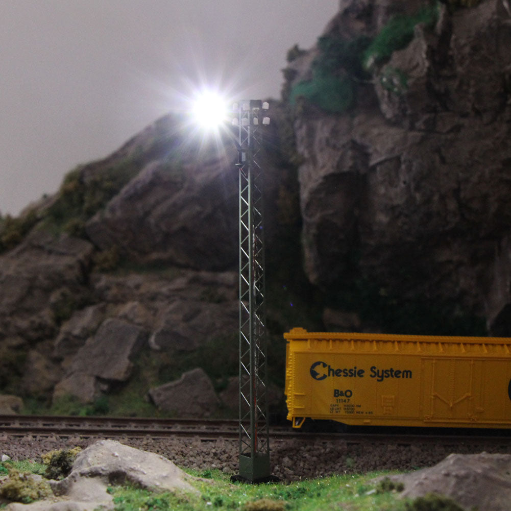 LQS60 3pcs HO N Scale Lattice Mast Lamp Track Light