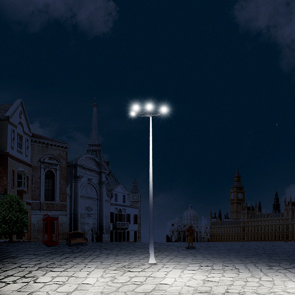 LSL12 4pcs HO N Scale Plaza Lamppost Playground Light