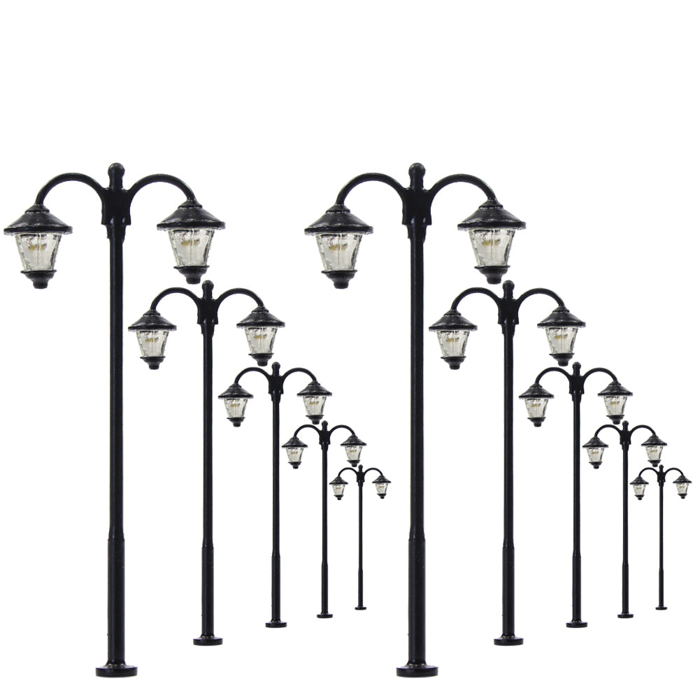 Lampadaire HO Scale 1:87 – Réverbère Lumière Chaude 21,5 Cm – Poteau Treillis Métal/ABS – Accessoire Pour Dioramas, Trains Miniatures Et Bâtiments – 3V