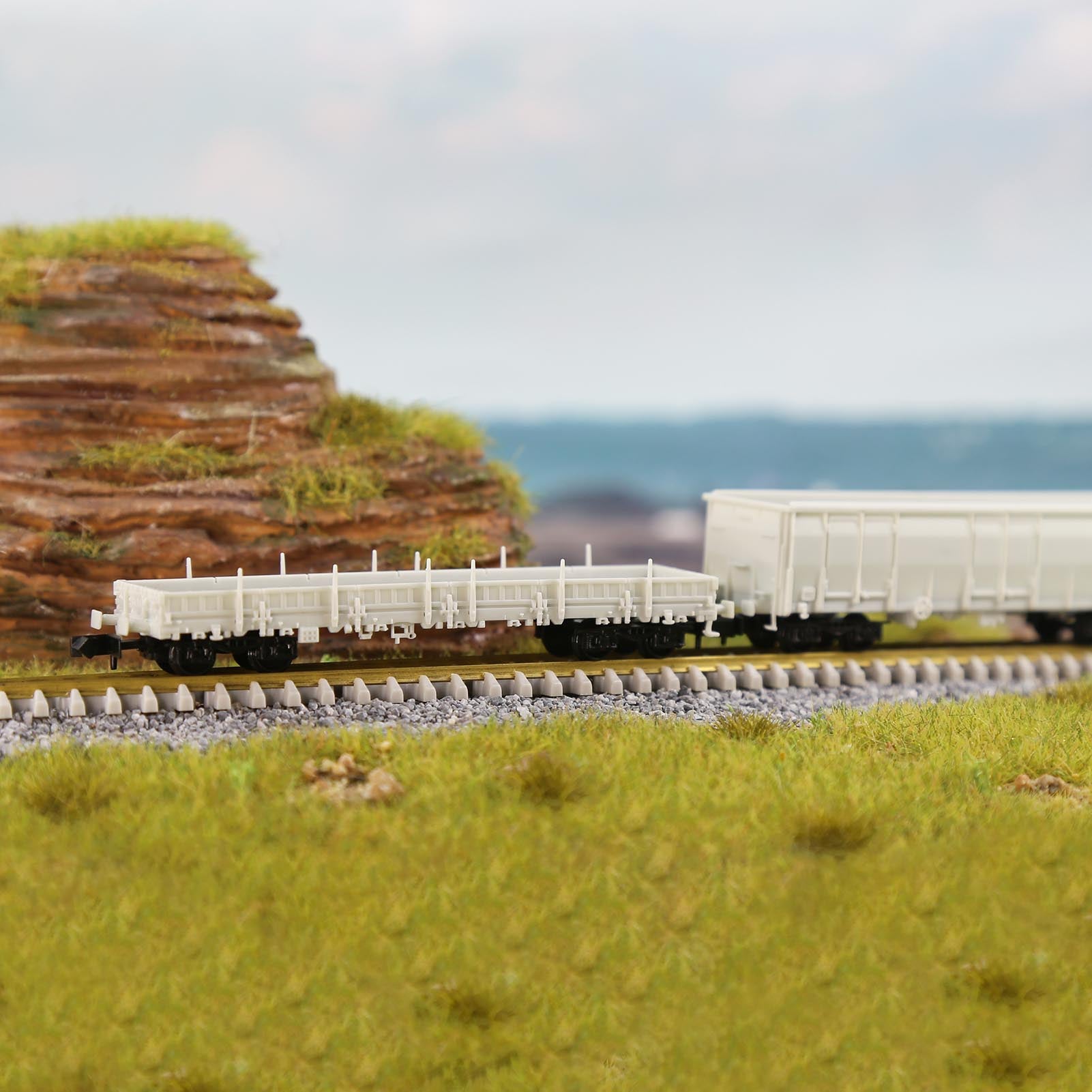 C15064JJ 1 Unit N Scale 1:160 Unassembled Unpainted 40' Low-side Car Model Wagon