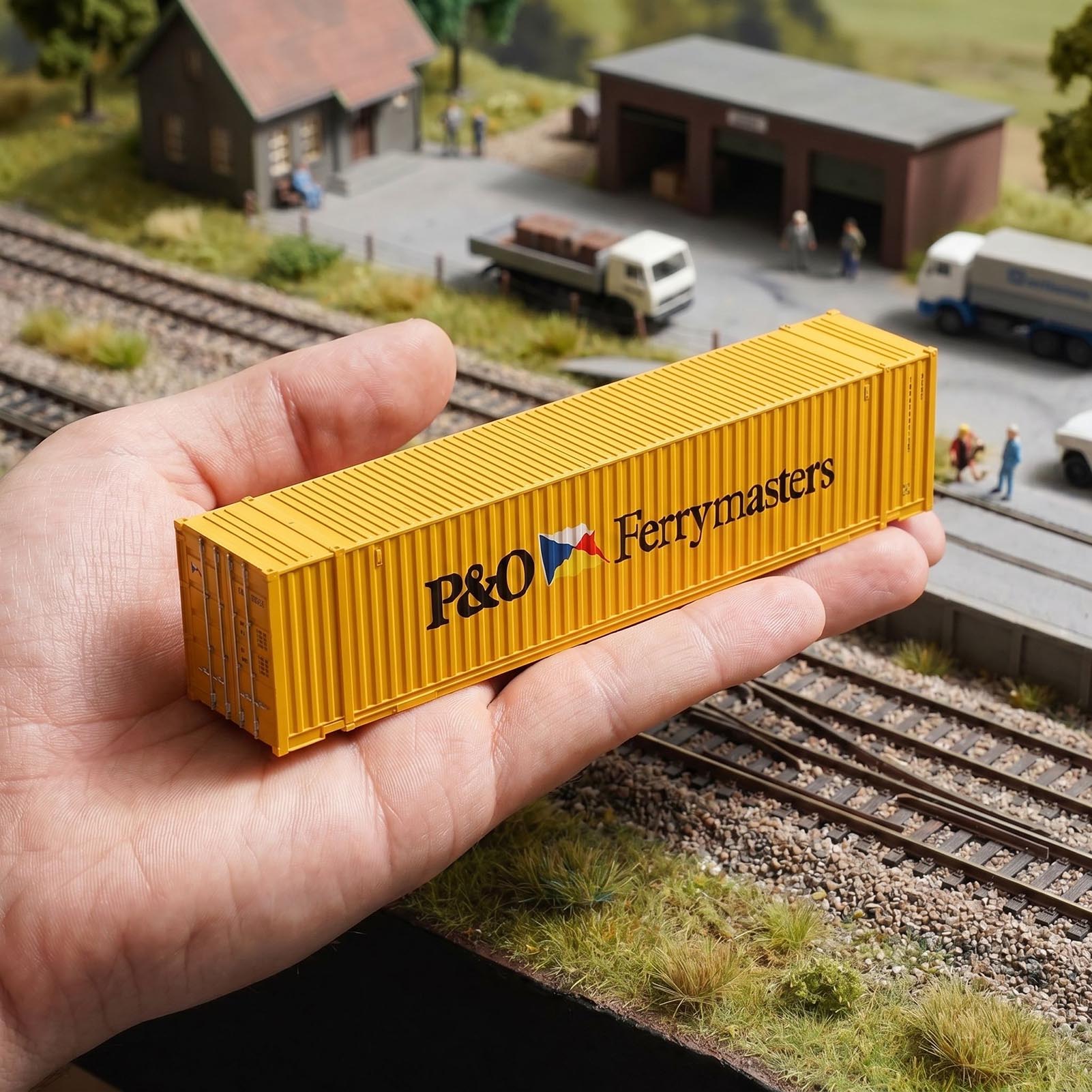 C8748 1pc HO Scale 1:87 48ft Shipping Container