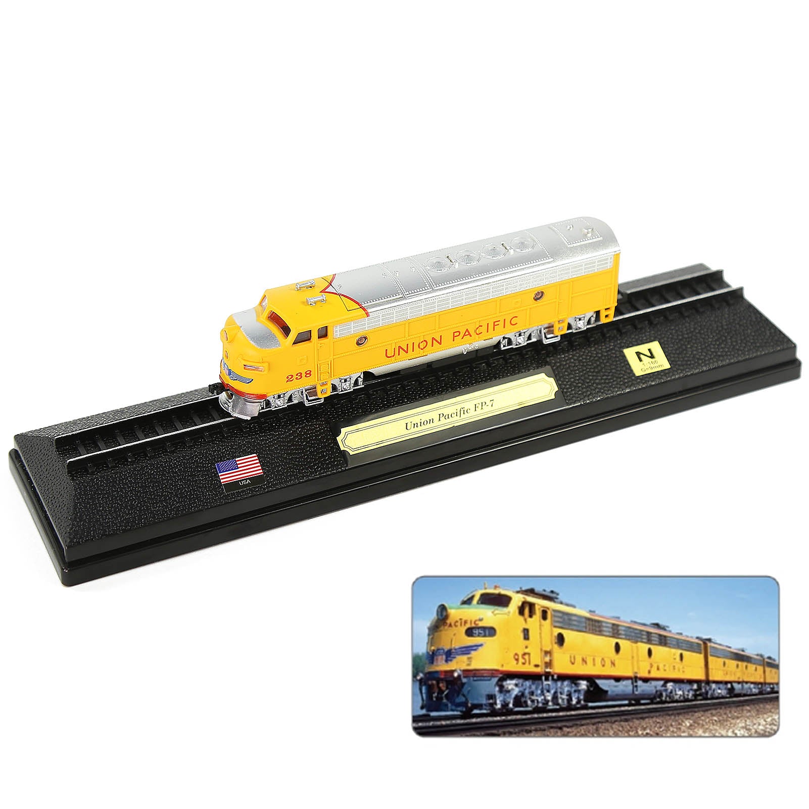 HCTN 1 Unit N Scale 1:160 Model Railroad Static Plastic Locomotives with Base and Display Case