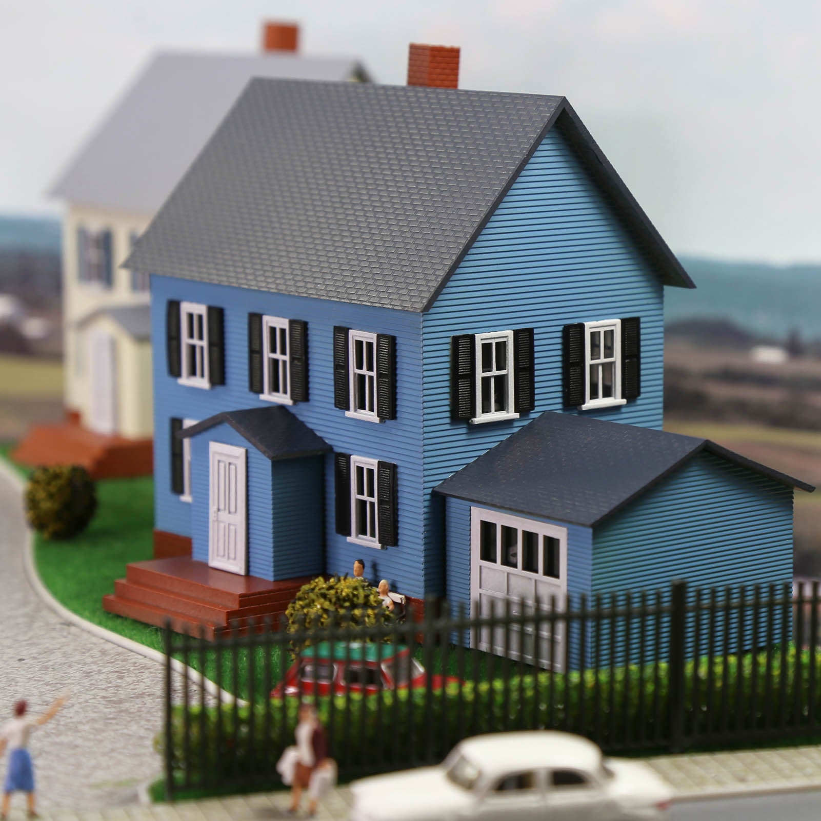 JZ8705 1 Unit HO Scale 1:87 Model Village Assembled Painted House Building