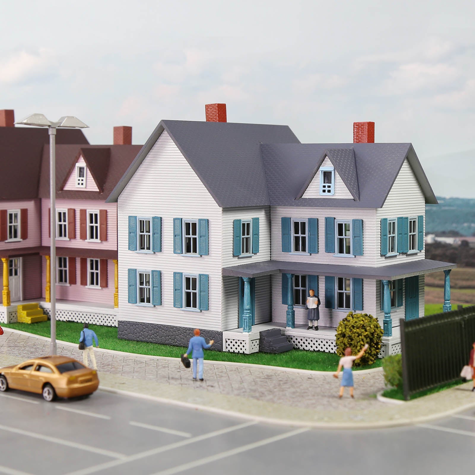 JZ8710 1 Piece HO Scale 1:87 Model Village House Two-story Building with Porch