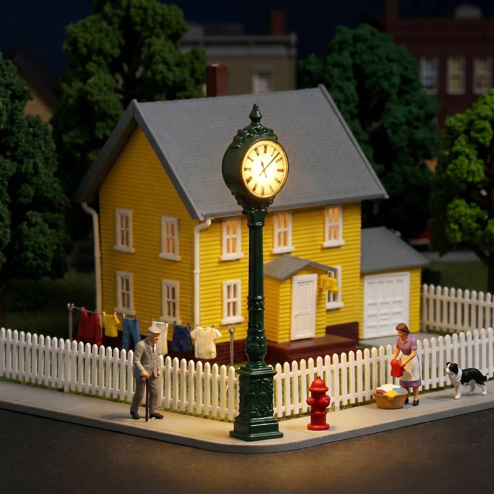 LD37 3pcs N Scale 1:160 HO Scale 1:87 Green Platform Clock Lamps Warm White LED