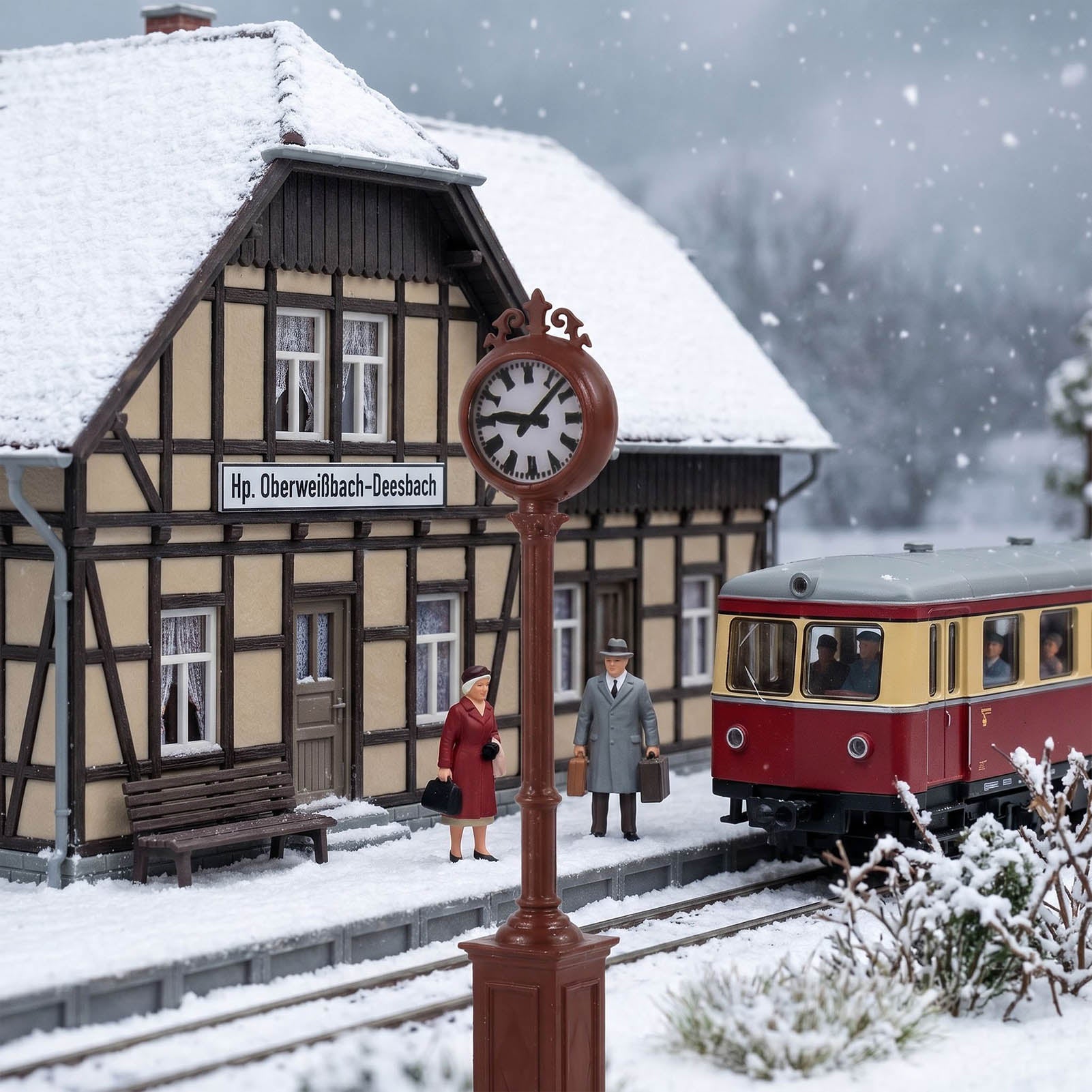 LD38 3pcs N Scale 1:160 HO Scale 1:87 Red Platform Clock Lamps Warm White LED