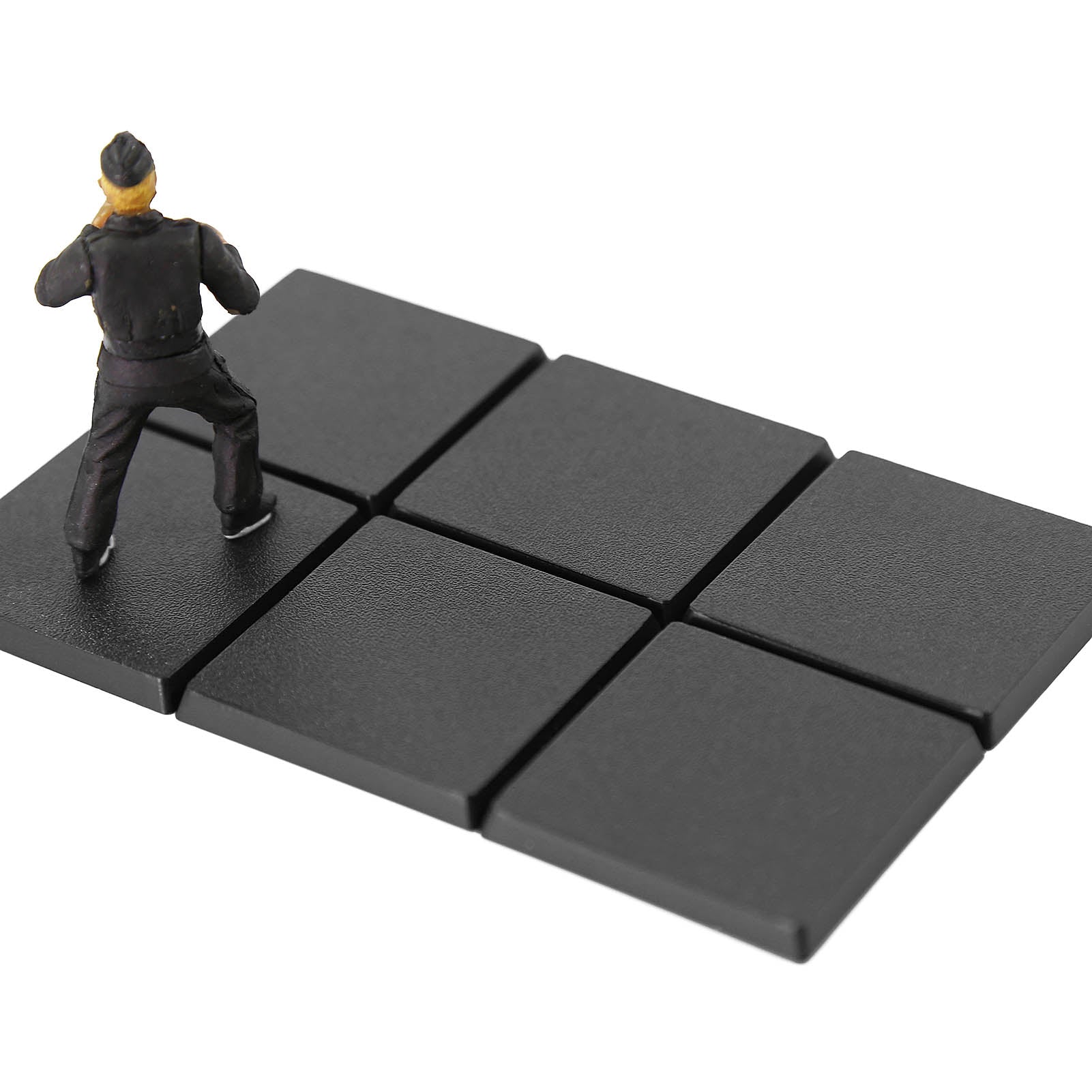 MB1030 20pcs 30mm Square Bases Black Plastic for Wargames