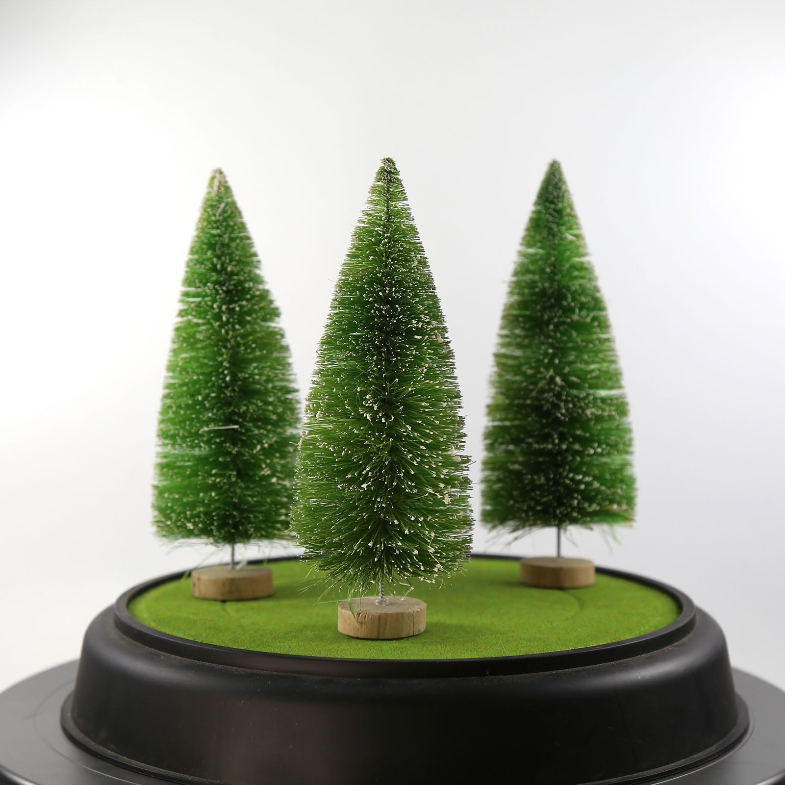 S1016 8pcs 16cm Model Snowy Pine Trees Wooden Base for Christmas Decor