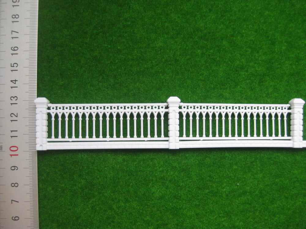 LG10001 1 Meter HO/OO 1:87 Scale Building Fence Wall