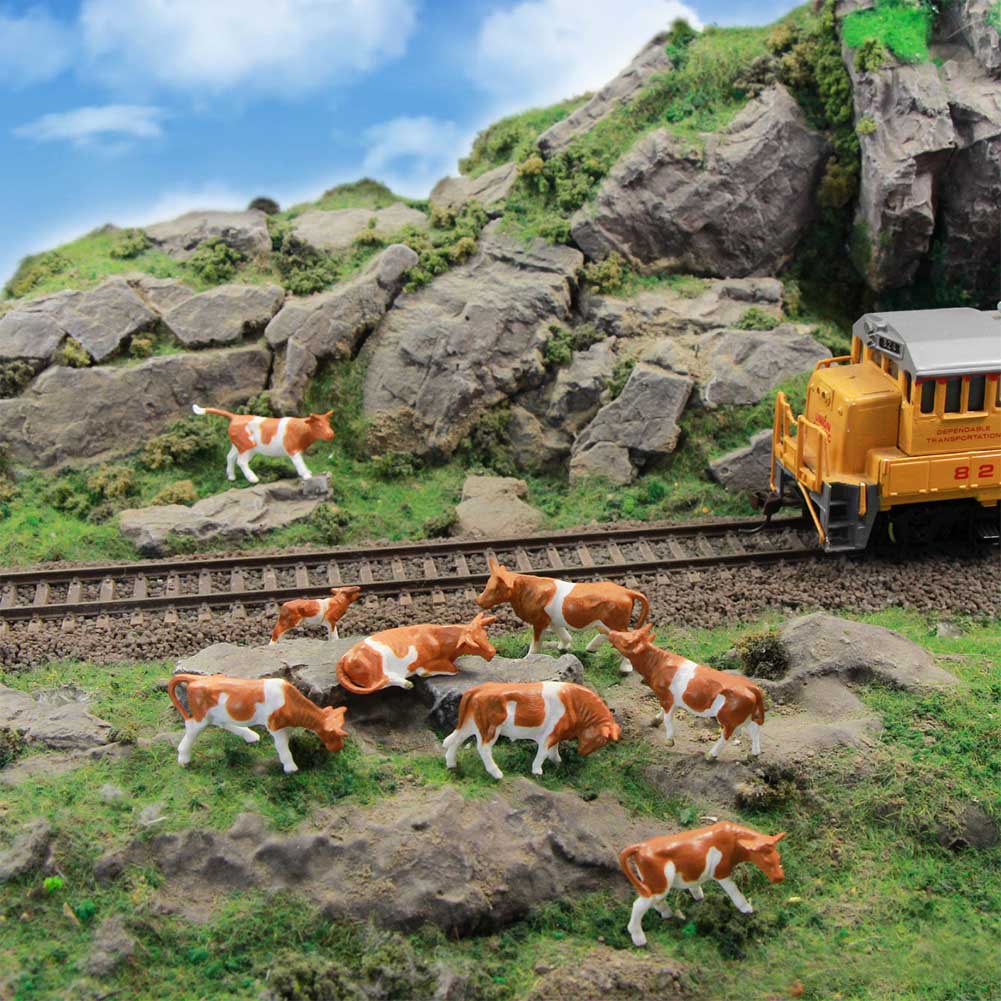 AN8705 36pcs HO Scale 1:87 Brown Cows and Shepherd