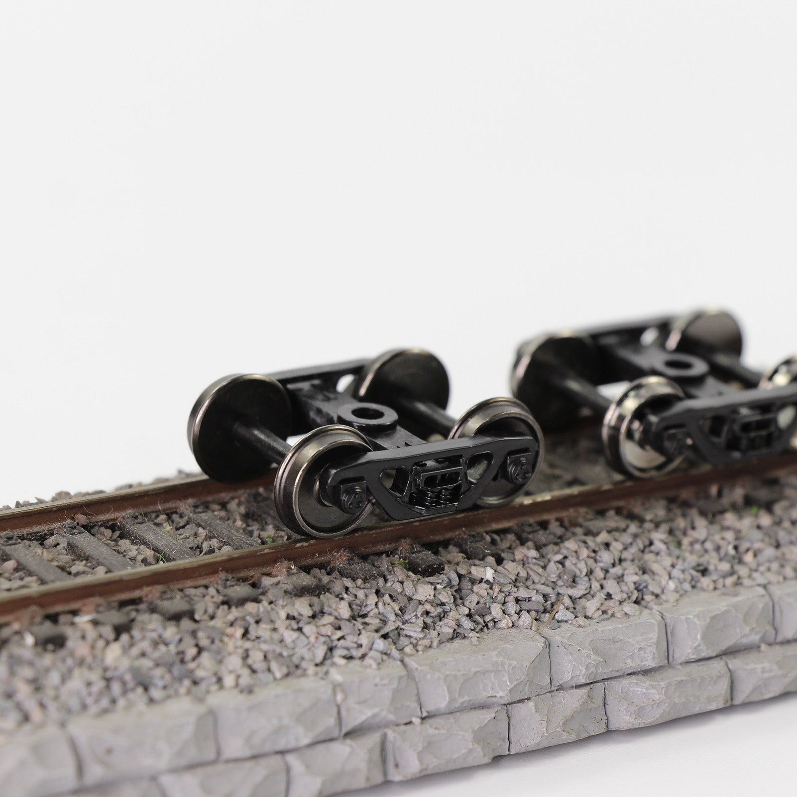 HP3187 2pcs HO Scale 1:87 Bogies with 36" Insulated Axle Metal Wheels