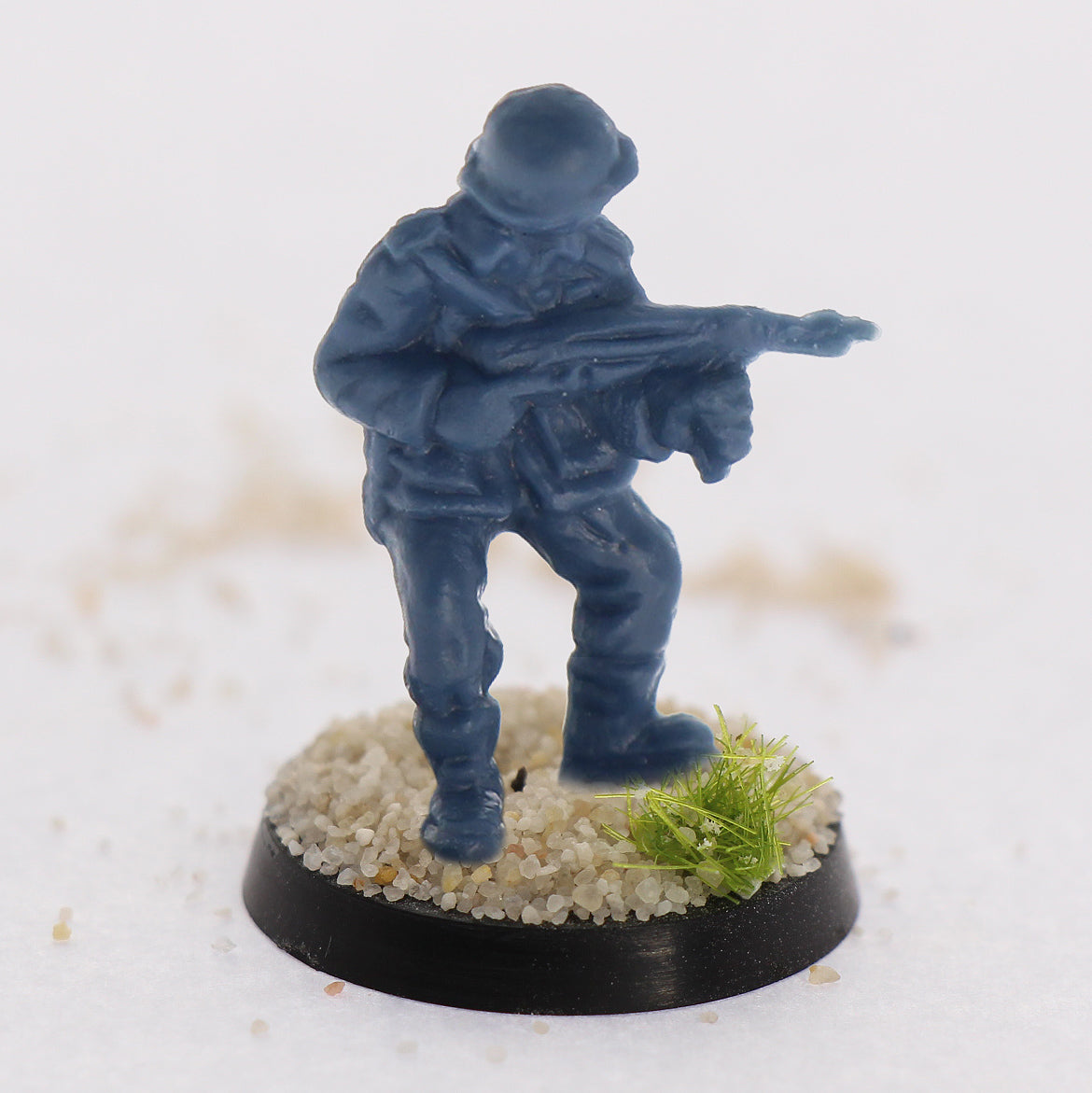 MB 40pcs Round Plastic Bases for War Games