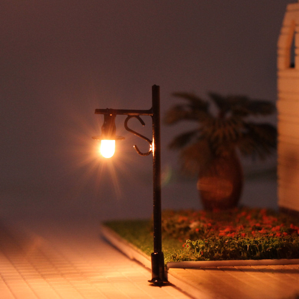 L330 10pcs N Scale 1:160 Model Lamppost Street Lights 12V