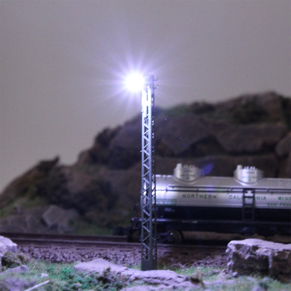 LQS60 3pcs HO N Scale Lattice Mast Lamp Track Light