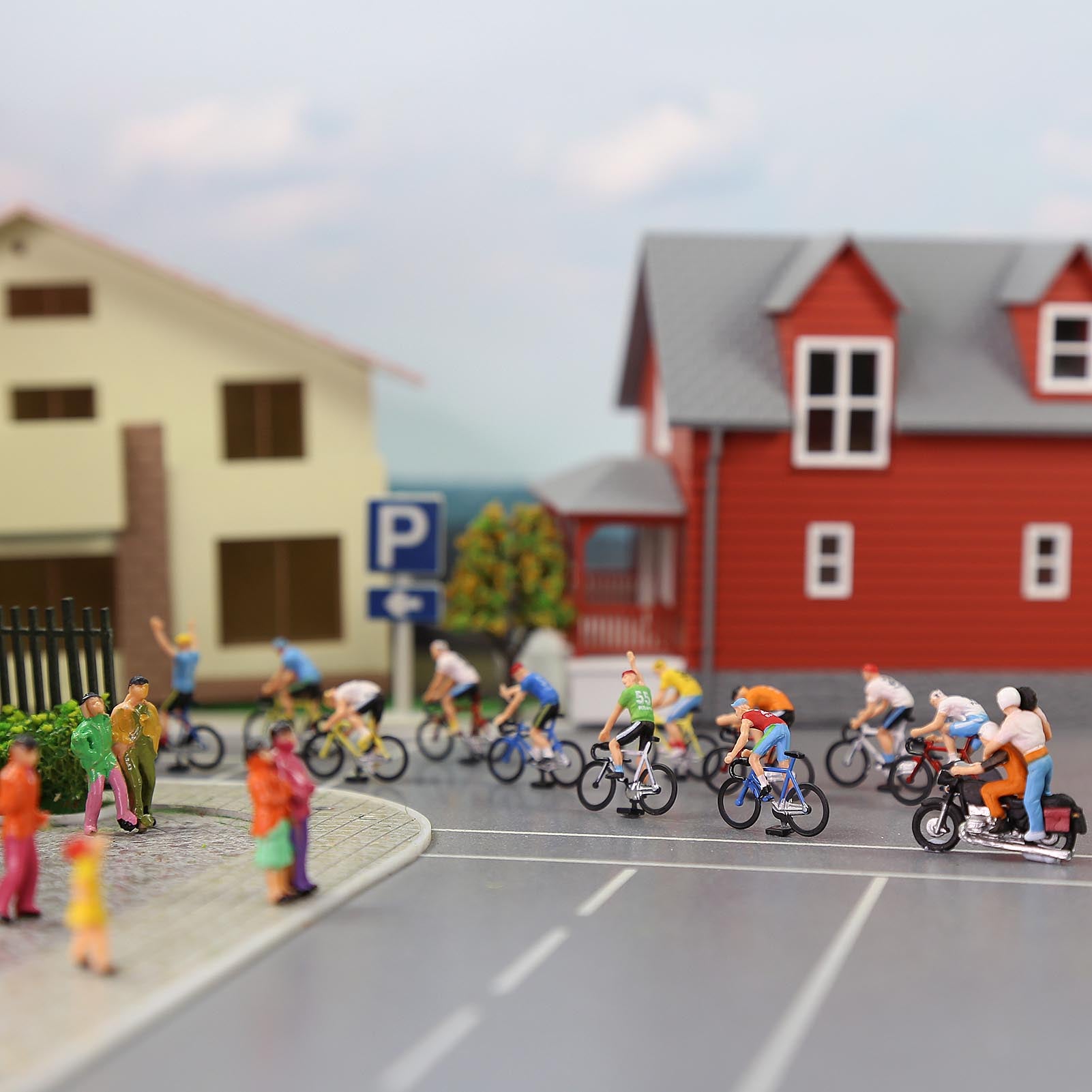 P8722 14 Sets HO Scale 1:87 Model Cyclist with Bicycle Motorcycle Bike Competition